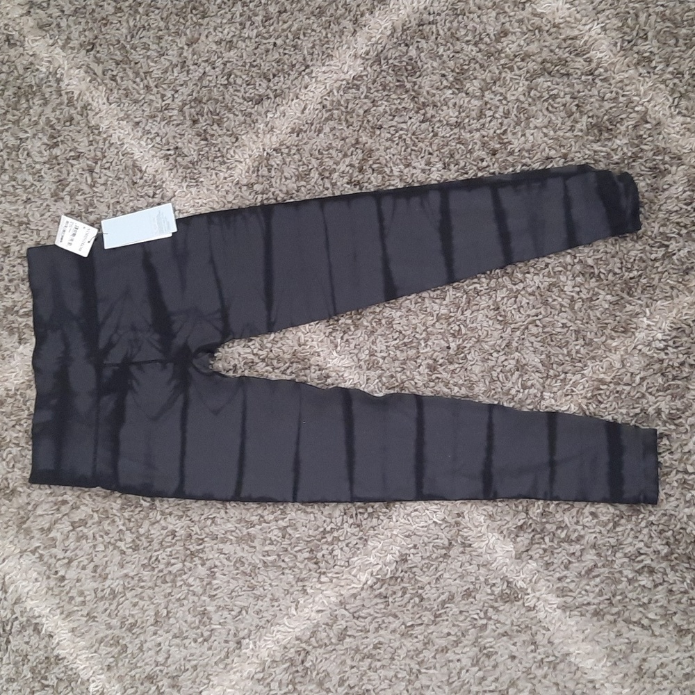 Zella Leggings - Medium